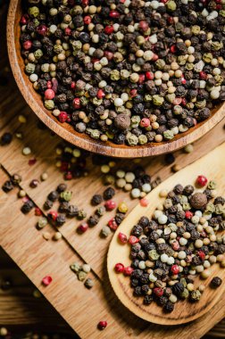 Köy arka planında karabiber..