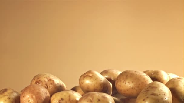 Krumpli Felrepül Elesik Egy Nagy Sebességű Kamerával 1000 Fps Sebességgel — Stock videók