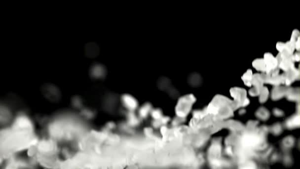 Los Cristales Sal Vuelan Caen Macro Disparó Filmado Una Cámara — Vídeo de stock