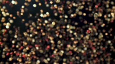 Biberler uçar ve düşer. 1000 fps 'de yüksek hızlı bir kamerayla çekildi. Yüksek kaliteli FullHD görüntüler
