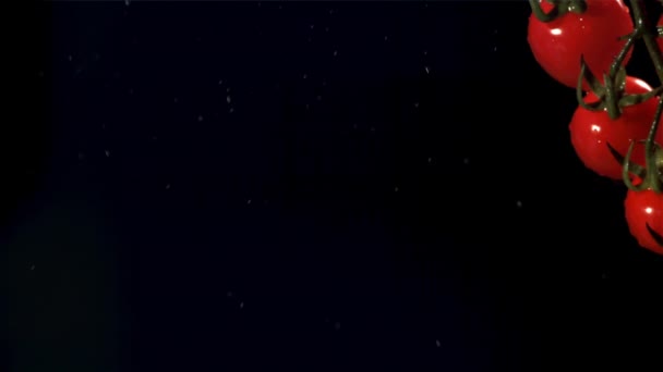 Помідори Стикаються Краплями Води Повітрі Знімався Високошвидкісній Камері Швидкістю 1000 — стокове відео