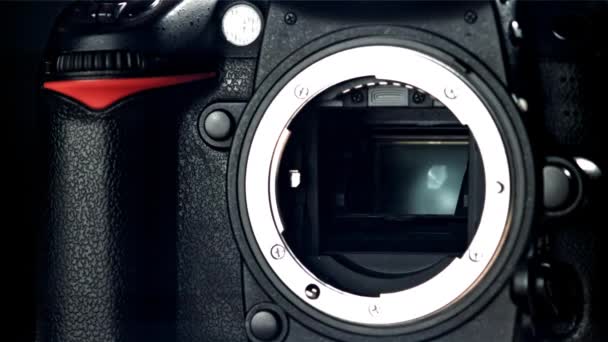 Slr Kamerasının Serbest Bırakma Mekanizması 1000 Fps Yüksek Hızlı Bir — Stok video