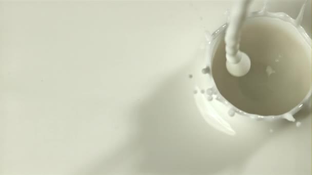 Fresh Milk Top View Filmed High Speed Camera 1000 Fps — Stock Video