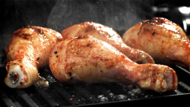 Csirkelábak Megsültek Egy Serpenyőben Egy Nagy Sebességű Kamerával 1000 Fps — Stock videók