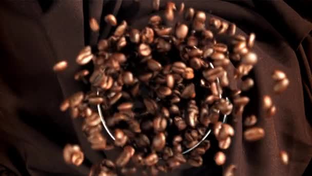 Ziarna Kawy Roboczym Młynku Nagranie Szybkiej Kamerze Prędkością 1000 Fps — Wideo stockowe