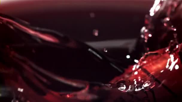 Korek Láhve Padá Červeného Vína Cákáním Natočeno Vysokorychlostní Kameře Rychlostí — Stock video