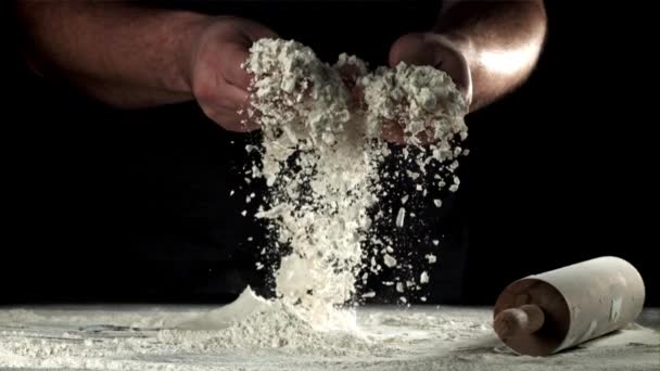 クックの手で小麦粉 1000Fpsで高速カメラで撮影しました 高品質のフルHd映像 — ストック動画