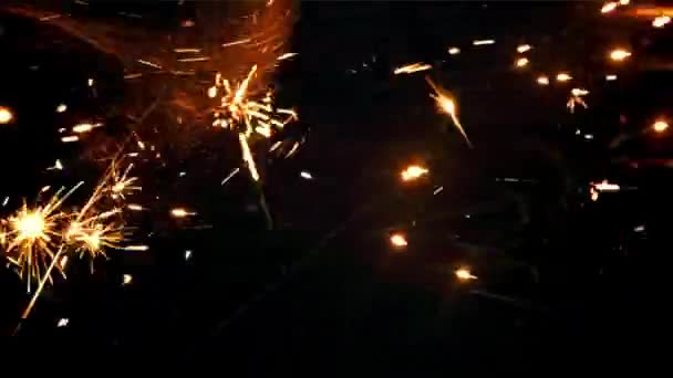 Heldere Vlammen Met Vonken Gefilmd Een Hoge Snelheidscamera Met 1000 — Stockvideo