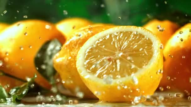 Super Slow Motion Färska Citroner Högkvalitativ Fullhd Film — Stockvideo