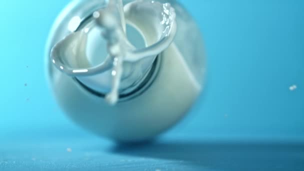 Super Spowolnione Świeże Mleko Wysokiej Jakości Materiał Filmowy Fullhd — Wideo stockowe