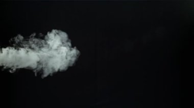 Süper yavaş çekim yoğun duman. Yüksek kaliteli FullHD görüntüler