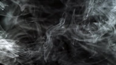 Süper yavaş çekim yoğun duman. Yüksek kaliteli FullHD görüntüler