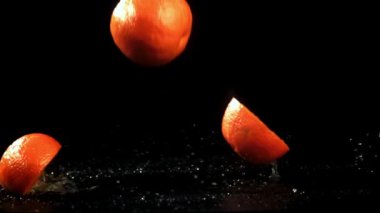 Süper yavaş çekimde taze mandalina. Yüksek kaliteli FullHD görüntüler