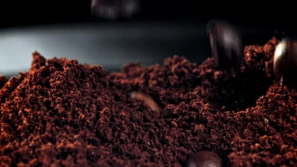 Super Slow Motion Gemalen Koffie Hoge Kwaliteit Fullhd Beeldmateriaal — Stockvideo