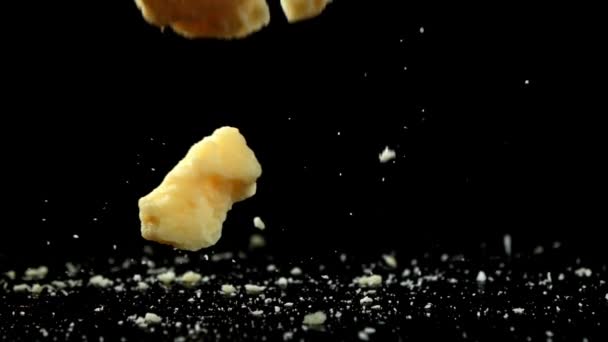 Süper Yavaş Çekimde Parmesan Peyniri Yüksek Kaliteli Fullhd Görüntüler — Stok video