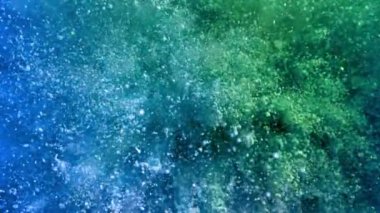 Renk tozunun süper yavaş çekim patlaması. Yüksek kaliteli FullHD görüntüler