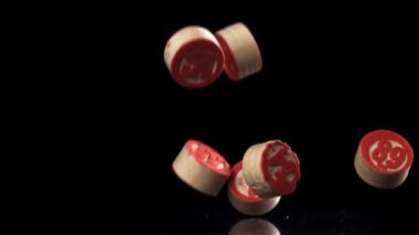 Lotto oyunu. 1000 fps 'de yüksek hızlı bir kamerayla çekildi. Yüksek kaliteli FullHD görüntüler