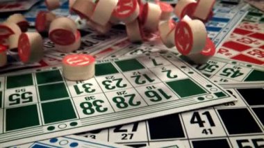 Lotto oyunu. 1000 fps 'de yüksek hızlı bir kamerayla çekildi. Yüksek kaliteli FullHD görüntüler