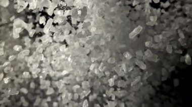 Tuz yukarı aşağı uçar. 1000 fps 'de yüksek hızlı bir kamerayla çekildi. Yüksek kaliteli FullHD görüntüler