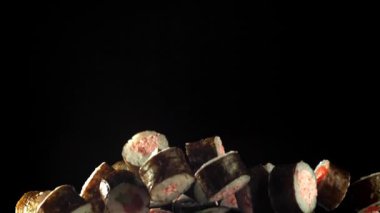 Geleneksel Japon dürümleri sebzeli ve balıklı. 1000 fps 'de yüksek hızlı bir kamerayla çekildi. Yüksek kaliteli FullHD görüntüler