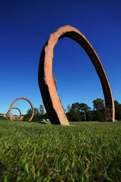 Raleigh Usa 2022 Scultura Gyre Thomas Sayre Nel Parco Museale — Foto Stock
