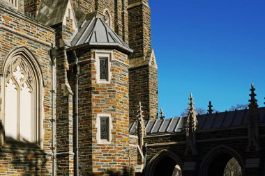 Duke Chapel, Durham NC 'deki Duke Üniversitesi kampüsünde.
