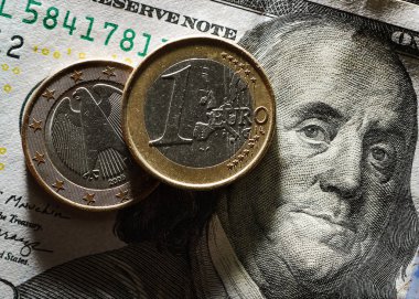 100 dolarlık banknota Avro sikkelerinin kapatılması 