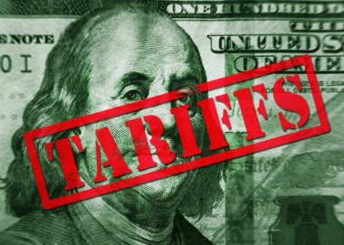 Yüz dolarlık banknotta kırmızı gümrük damgası