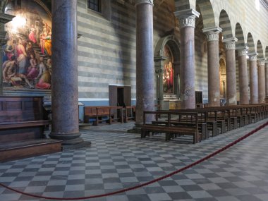 Volterra, İtalyan ortaçağdan kalma şehir - şehir merkezinin görünümü - katedral iç
