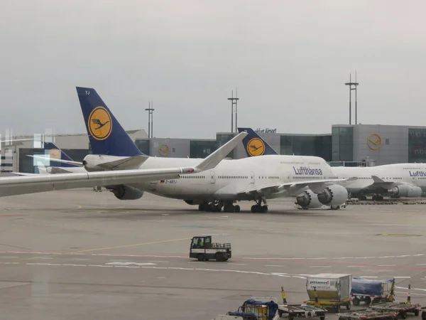 Frankfurt Main Alemania Circa Abril 2022 Lufthansa Boeing 747 Durante —  Fotos de Stock
