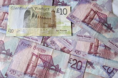 Edinburgh, İskoçya, İngiltere - yaklaşık Ağustos 2015: İskoç sterlini lirası banknotlar, İskoçya'nın para birimi