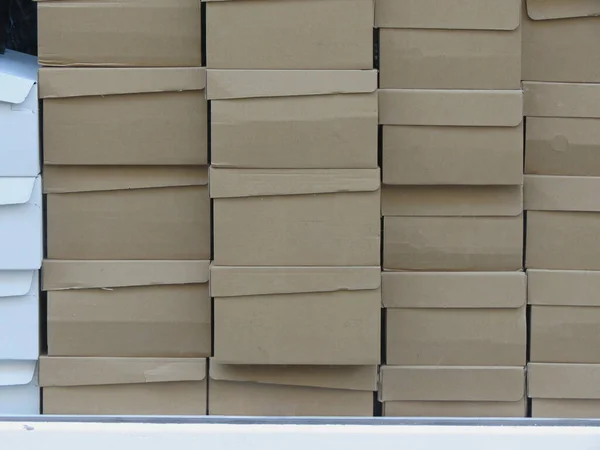 Stock Cajas Cartón Para Zapatos Exhibición Mercado Público — Foto de Stock