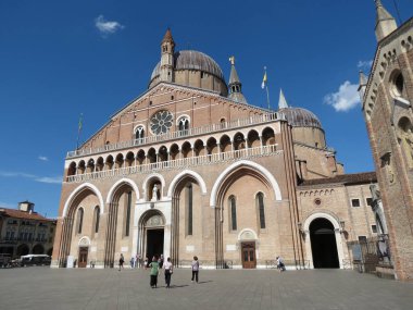 PADUA, ITALY - 4 Temmuz 2023: Padua 'da Aziz Anthony Bazilikası (Basilica di Sant' Antonio aka Il Santo)