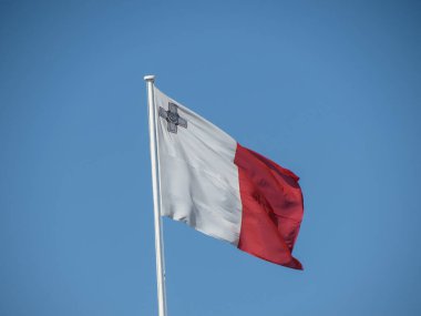 Malta Milli bayrağı, Avrupa 'Da yüzen