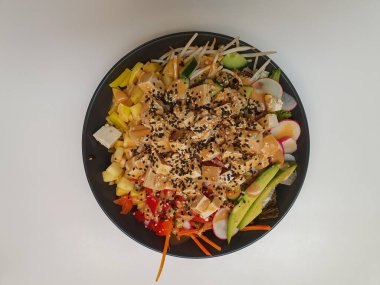 Vejetaryen dürtme kasesi - sağlıklı Hawaii dengeli yemek