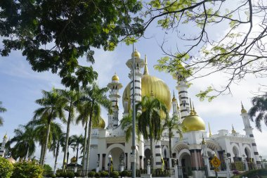 Perak, Malezya - 13 Kasım 2022; Ubudiah Camisi Perak 'ın kraliyet camii, Perak, Malezya' nın başkenti Kuala Kangsar 'da yer alır..