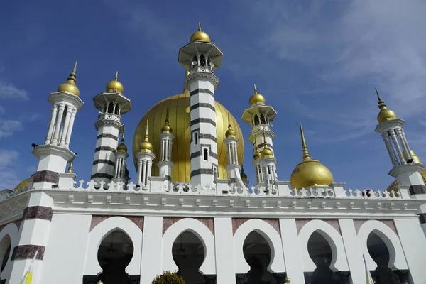 マレーシア パーク 2022年11月13日 ウブディアモスクは マレーシアのパーク クアラルンプールの王室の町に位置するパークの王室のモスクです — ストック写真