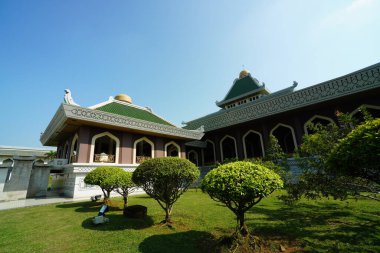 Melaka, Malezya-24 Ağustos 2023; Melaka Devlet Camii El Azim Camii manzarası