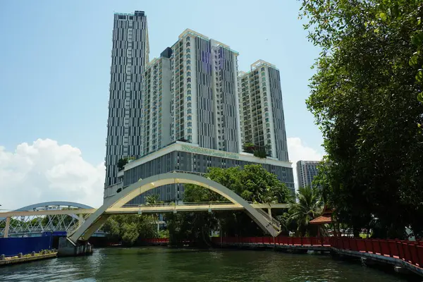 Melaka Malesia Agosto 2023 Edificio Shore Contro Cielo Blu Nella — Foto Stock