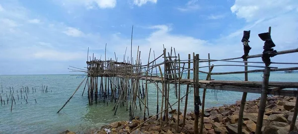 Традиционная Рыболовная Платформа Расположенная Сфай Лурусе Сенггаранг Бату Пахат Джохор — стоковое фото