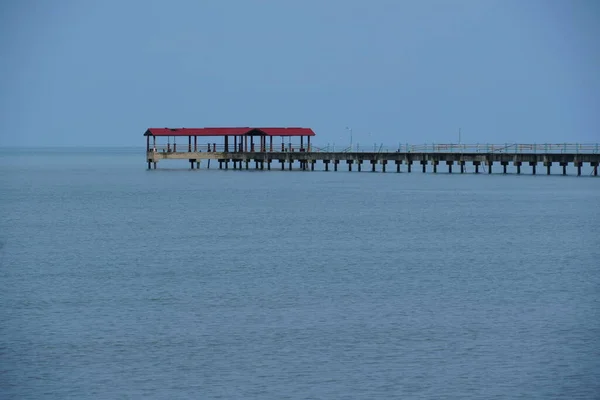 Pomost Plaży Pantai Murni Przeciwko Błękitnemu Niebu Położony Yan Kedah — Zdjęcie stockowe