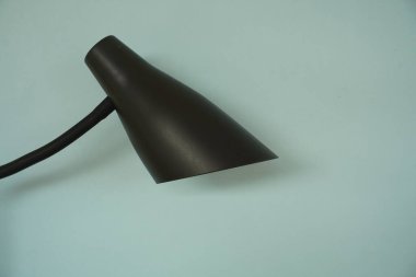 Çalışma lambasını kapat.