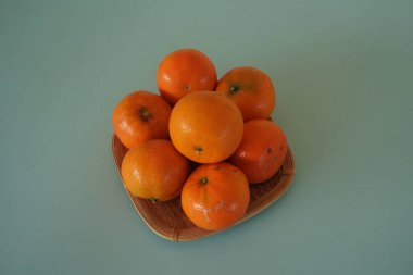 Taze portakal meyvelerini kapatın.