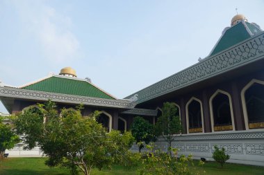 Melaka, Malezya-28 Temmuz 2024; Melaka Devlet Camii El Azim Camii manzarası