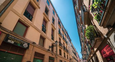 İspanya 'daki San Sebastian şehrinin tipik mimarisi