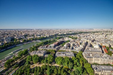 Eyfel Kulesi 'nin tepesinden Paris Havacılık Manzarası