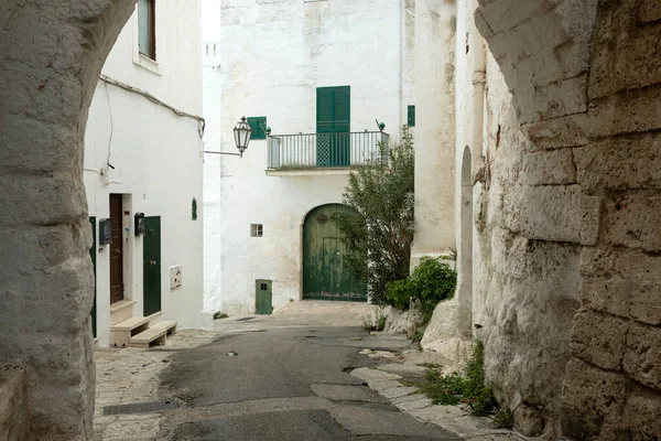 Malebná Ulička Ostuni Provincii Brindisi Apulia Itálie — Stock fotografie