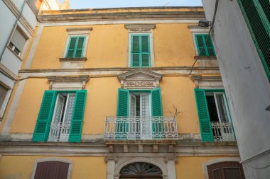 Martina Franca, Apulia, İtalya 'da bir ev cephesi