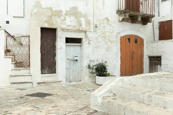 マルティナ フランカ 南イタリアの放棄された家 — ストック写真