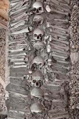 Evora, Portekiz 'deki Capela dos Ossos kemik şapeli